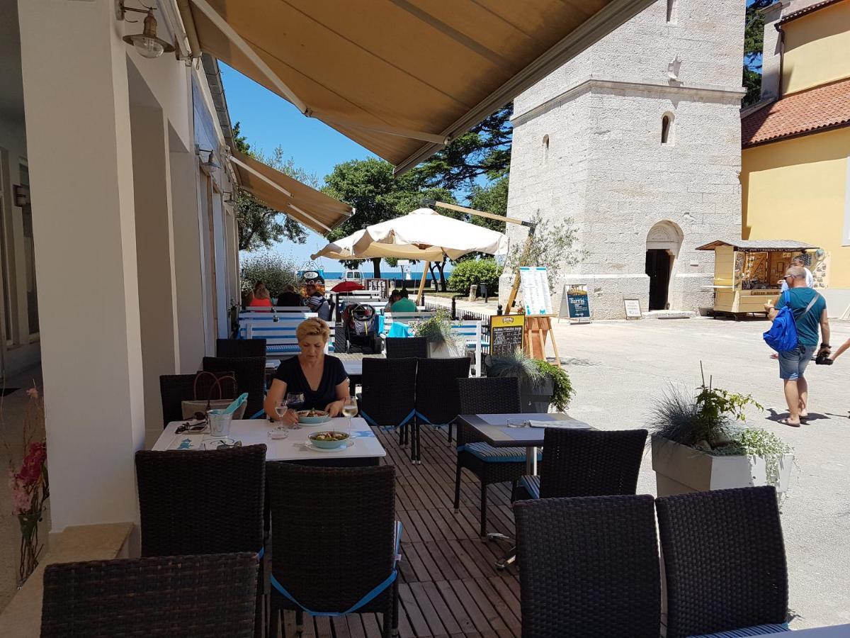 Lora Deluxe Superior 5 Star Apartment, Your Piece Of Heaven By The Sea & Park With Sea & Park View Novigrad Istria 外观 照片