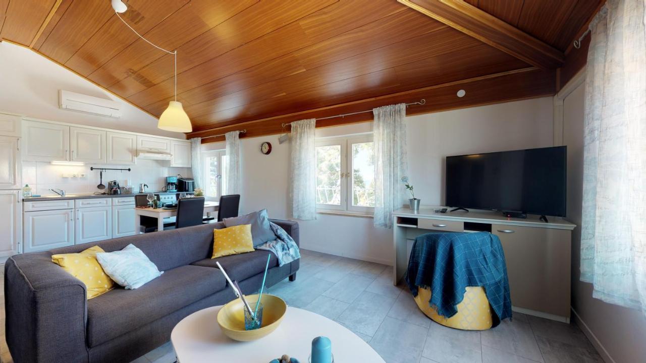 Lora Deluxe Superior 5 Star Apartment, Your Piece Of Heaven By The Sea & Park With Sea & Park View Novigrad Istria 外观 照片