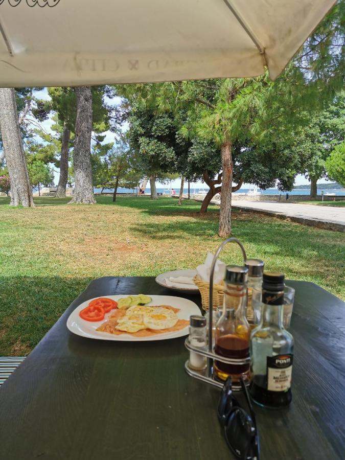 Lora Deluxe Superior 5 Star Apartment, Your Piece Of Heaven By The Sea & Park With Sea & Park View Novigrad Istria 外观 照片